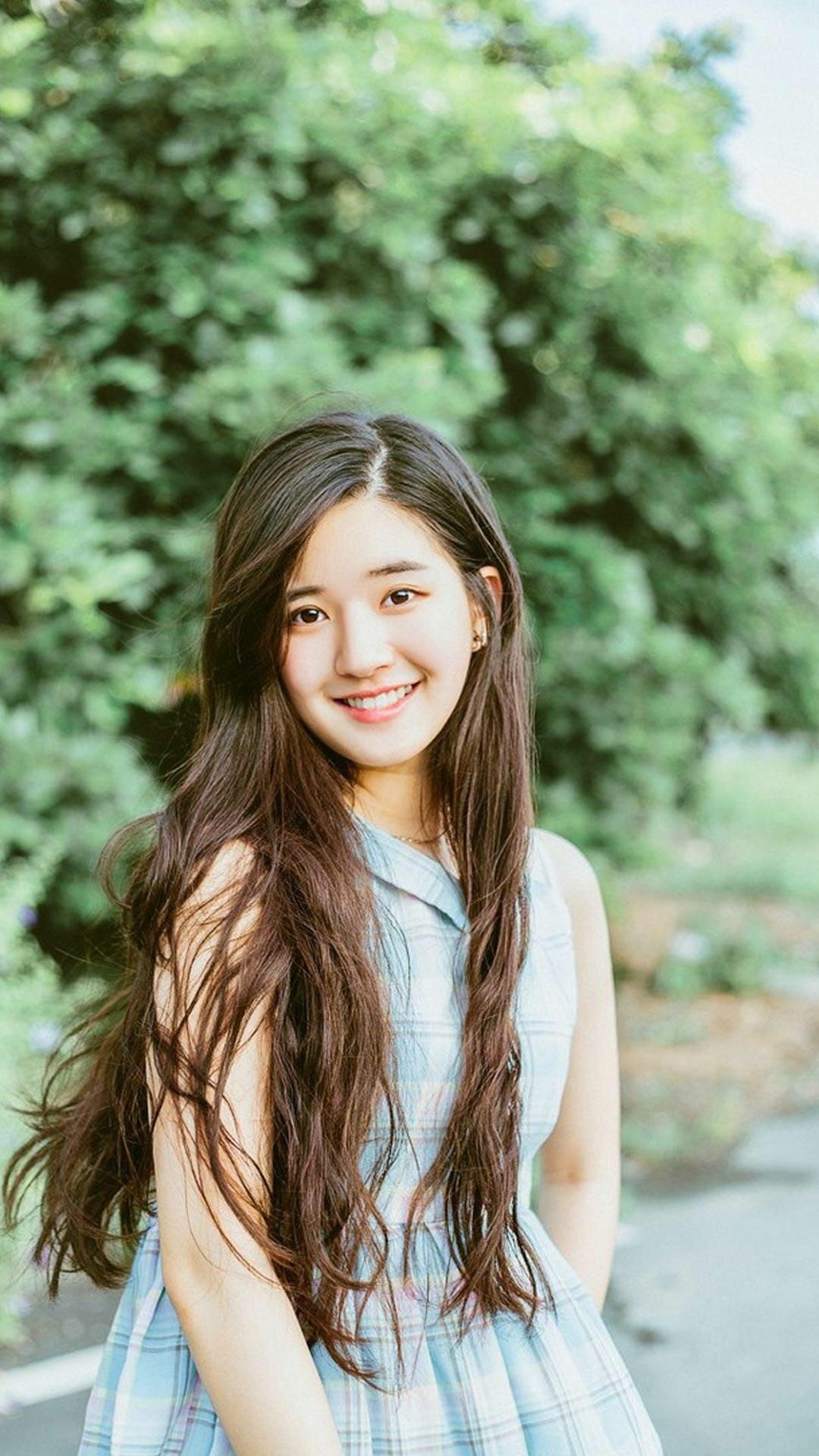 极品身材小美女花边彩绘