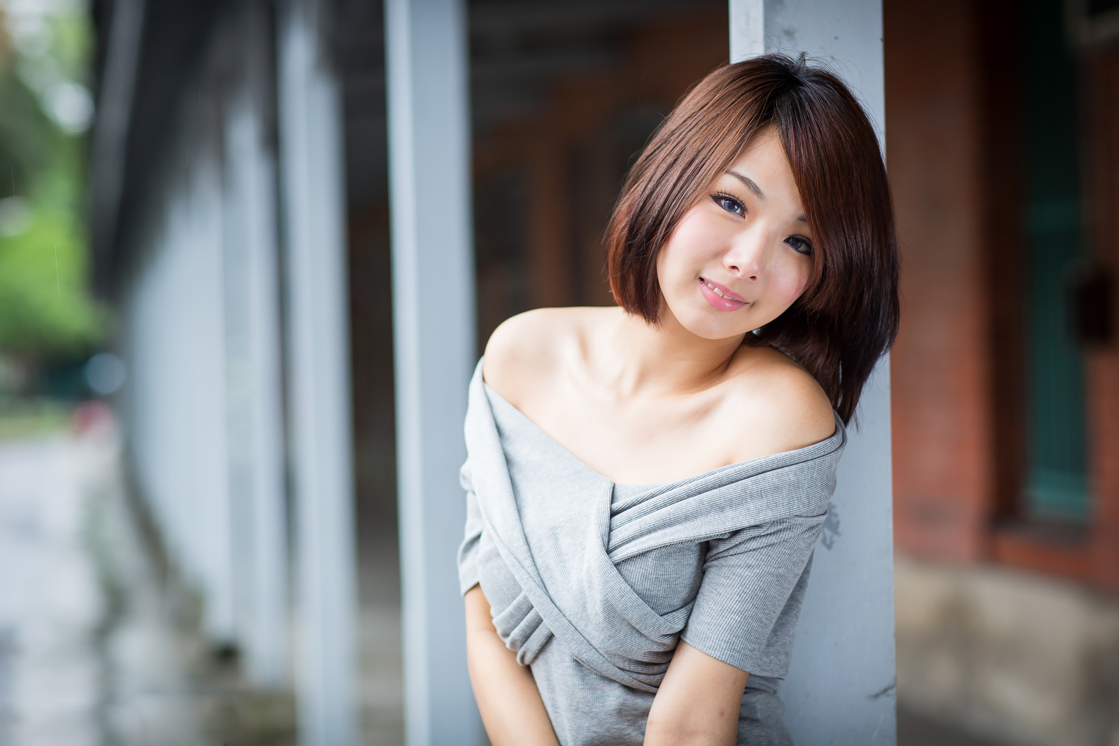 蓝色妖姬丝袜女郎空虚寂寞黑色包臀裙火辣妩媚身材丰满
