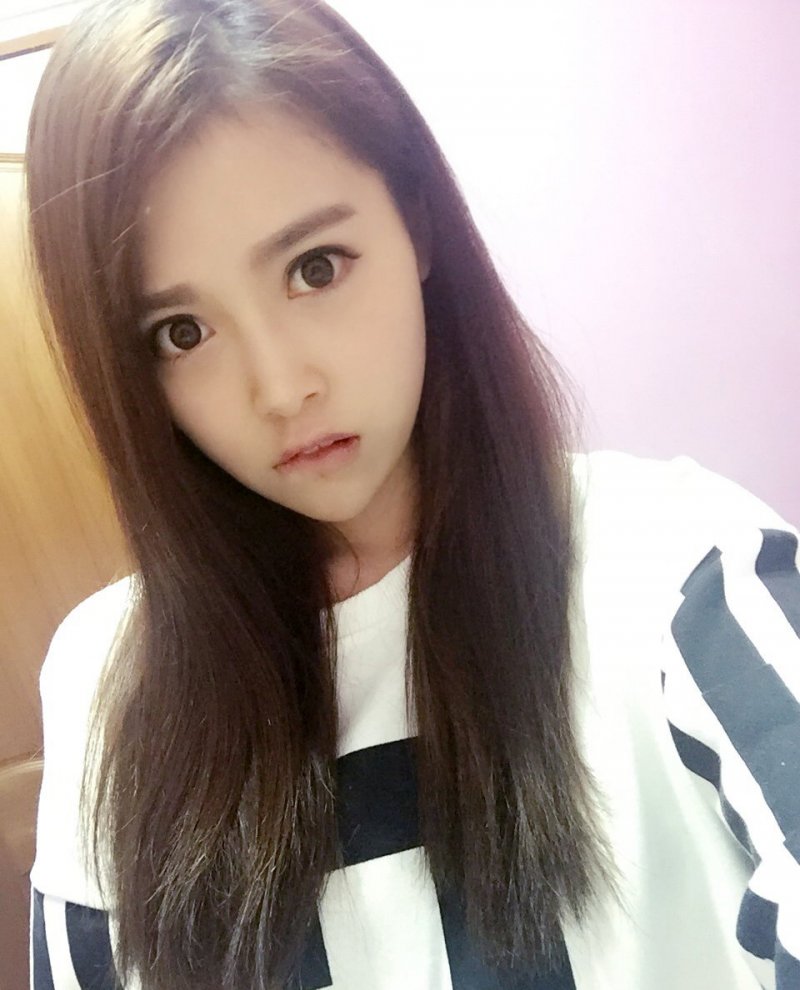 浴缸里的绝色美女性感喷血湿身诱惑大尺度人体艺术写真图集