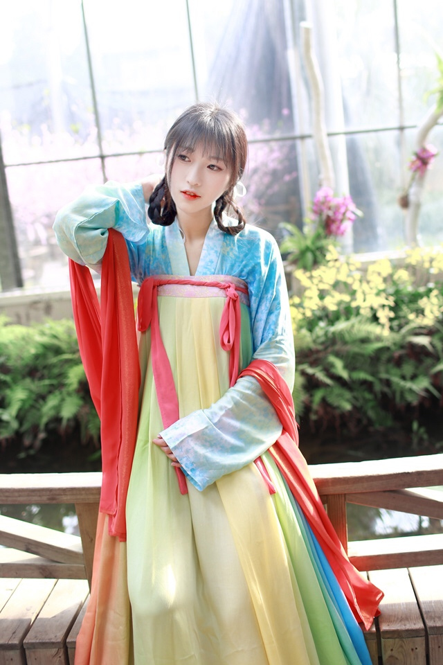 泡沫MM湿身美女浴室私房照性感揭露美女写真图片