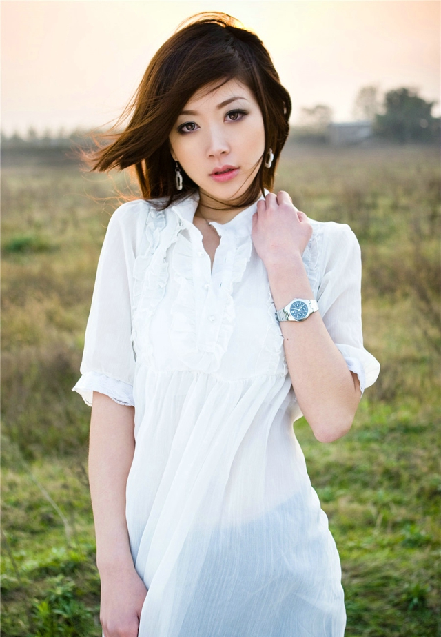 性感美女少妇 香艳美背私房照