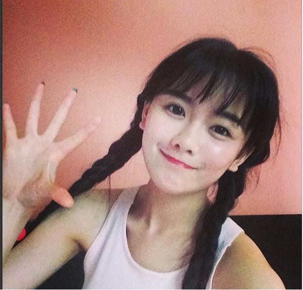 韩国美女气质性感迷人写真图片