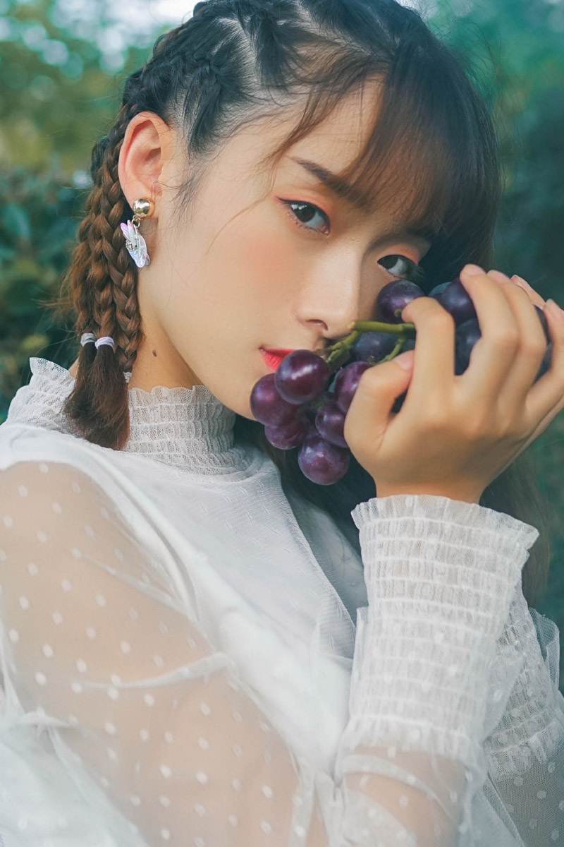 冷艳美女夏季光影唯美写真图片