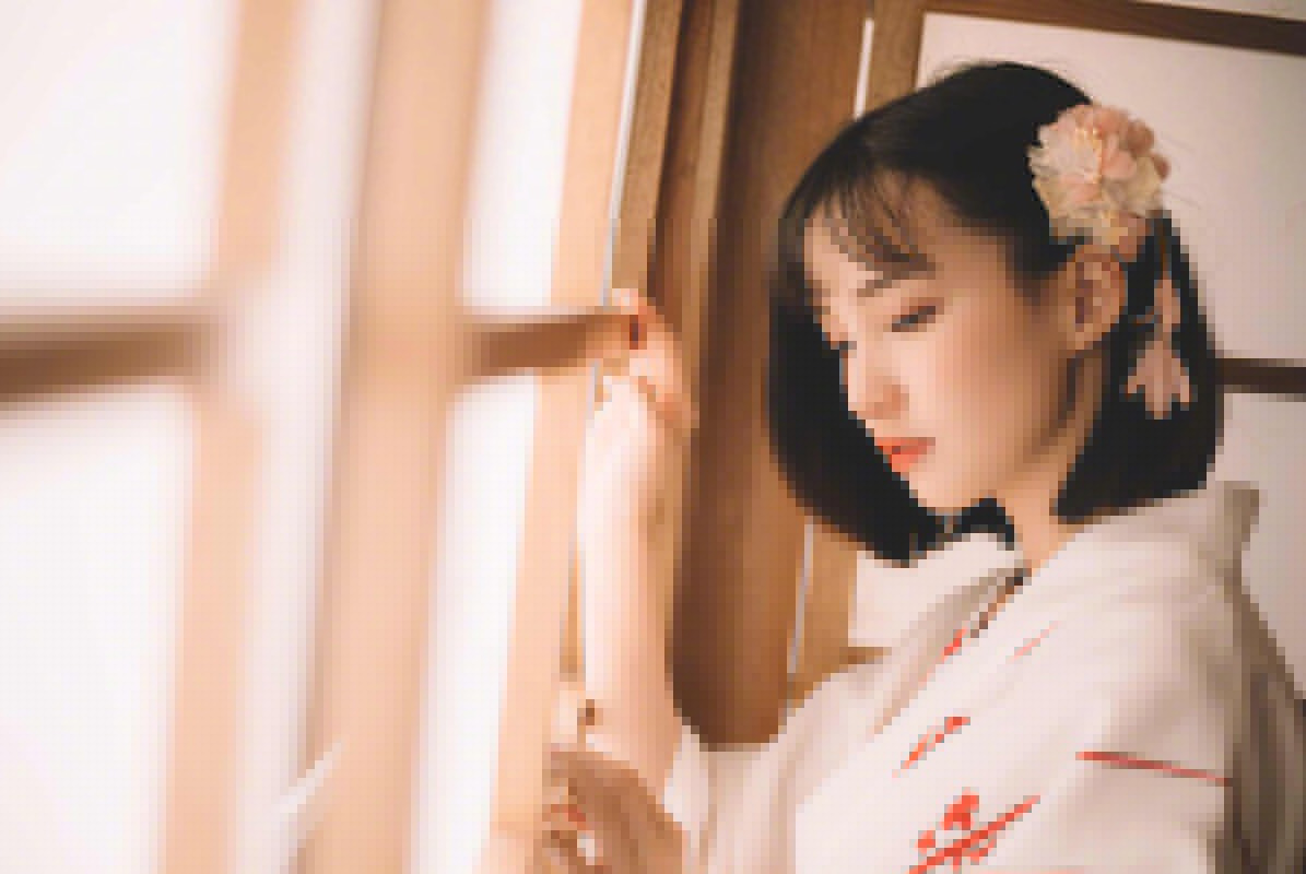 和服美女清新养眼居家写真图片