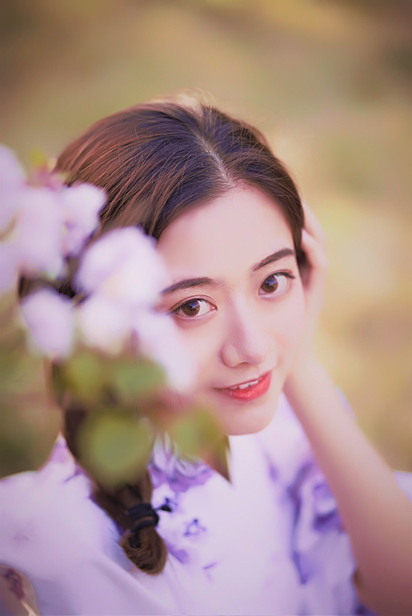 和服美女清雅脱俗户外写真图片