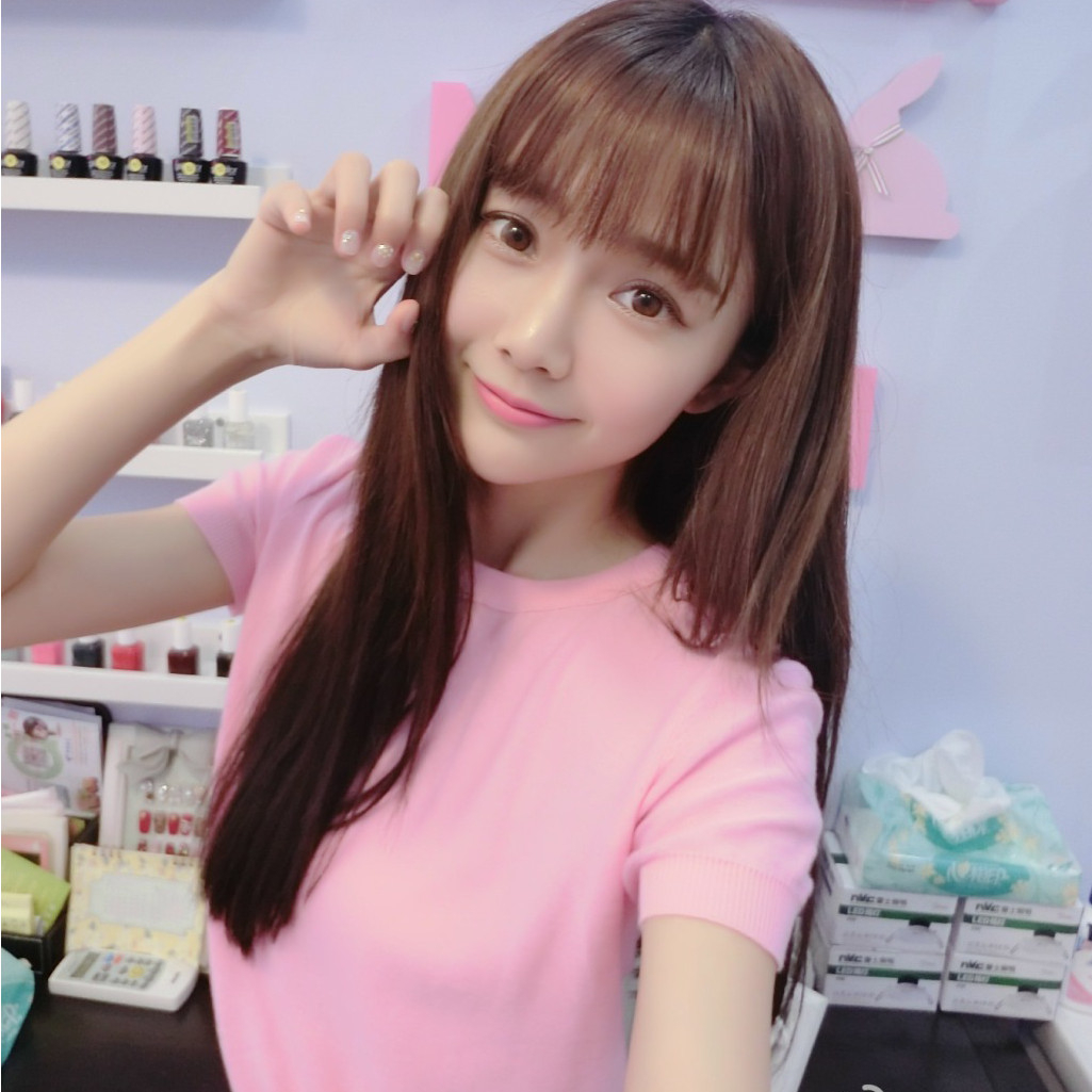 气质女王   **翘臀红唇性感美女