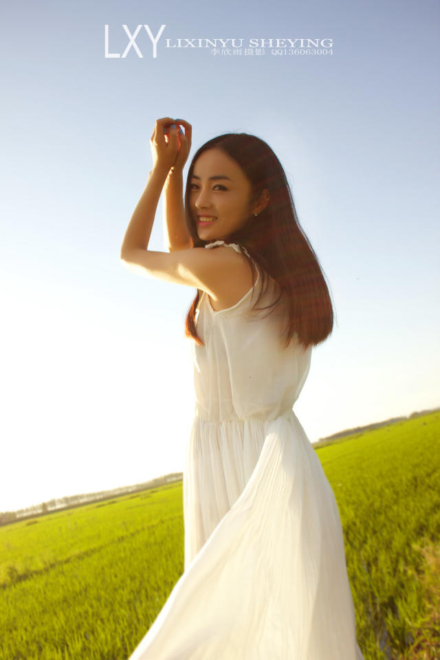 性感美女迷人写真惹火撩人