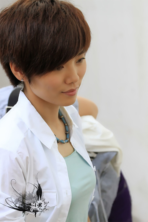高挑美女Arvil旗袍黑丝气质写真