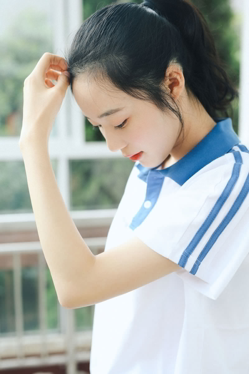 极品大胸都市女神写真图片精选（二）