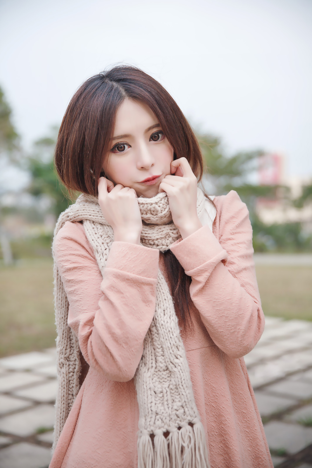 可乐女神私房酥胸美腿写真