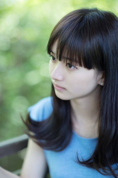 身材极好的极品丰满美女气质迷人写真